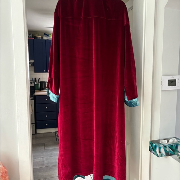 Red Sky Blue/Red Velour shirt dress fits up to size 16 - Picture 4 of 4